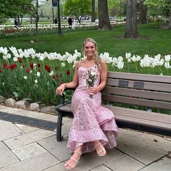 Prom dress - Picture 4 of 4